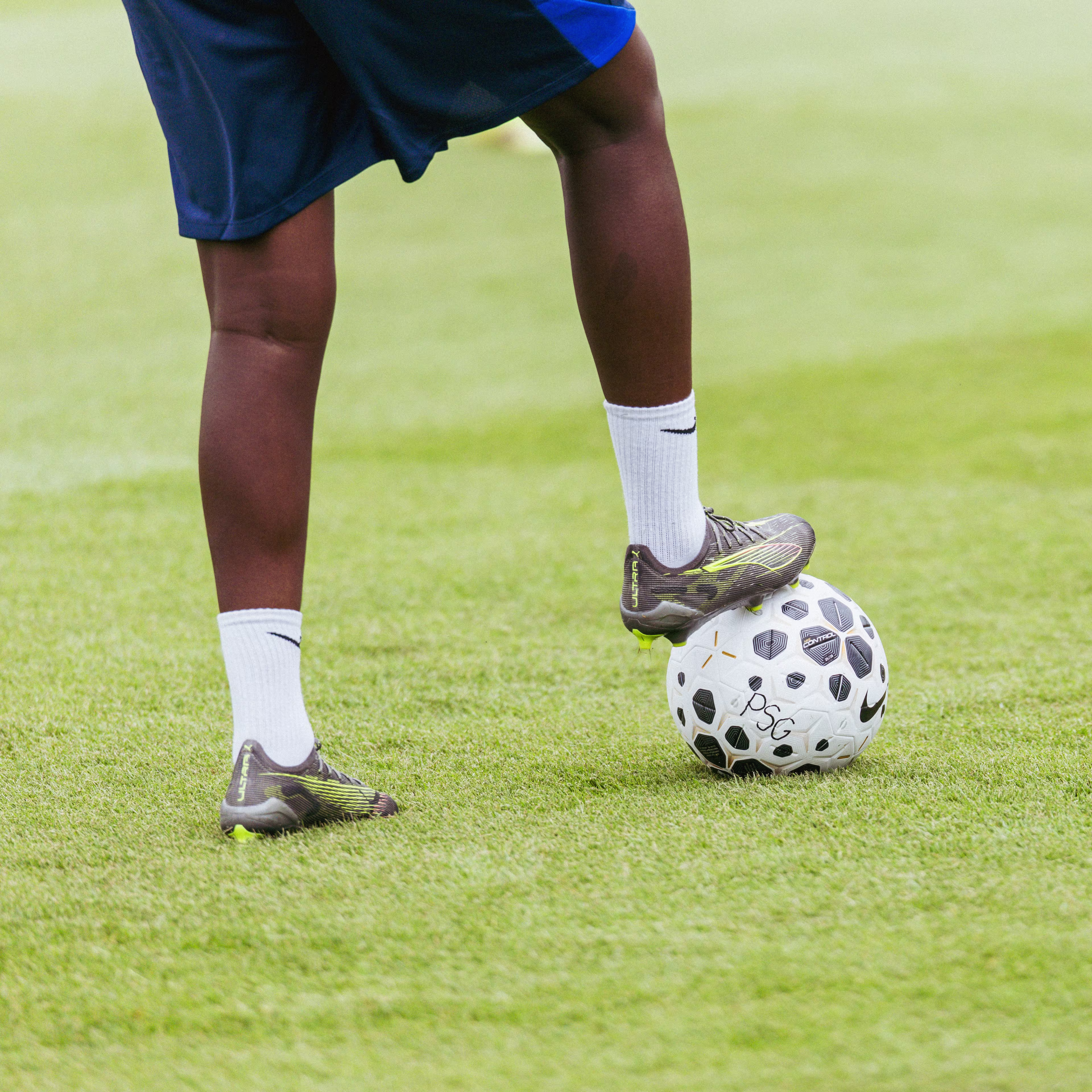 Une joueuse parisienne à l'entraînement