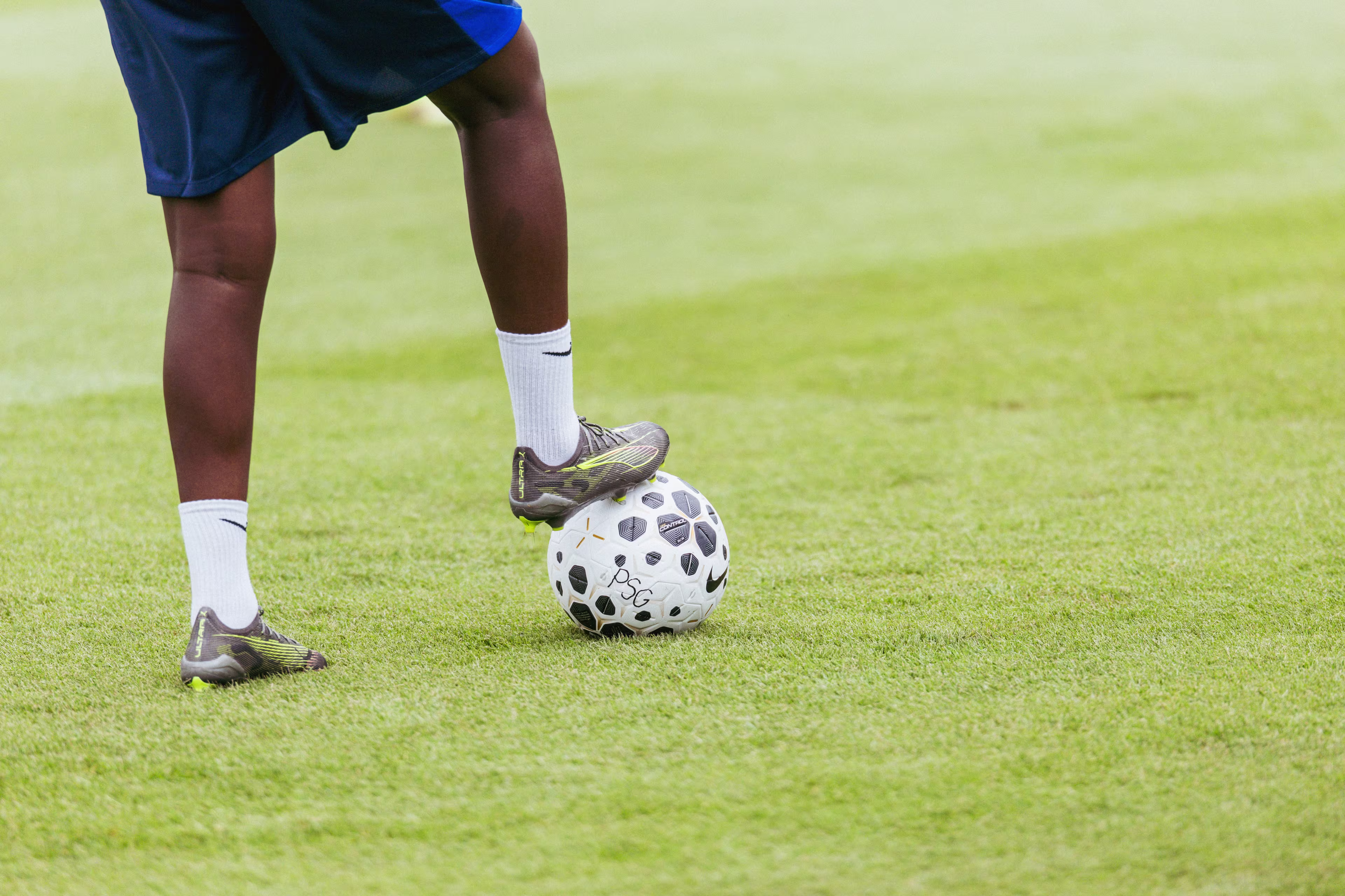 Une joueuse parisienne à l'entraînement
